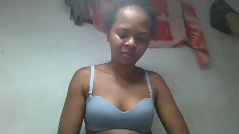 Snapshot of ornellahhh chatting on November 2025 10:41:02 PM ornellahhh online show from November 2025 10:41:02 PM