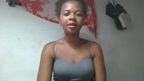 Snapshot of ornellahhh chatting on November 2025 01:55:02 AM ornellahhh online show from November 2025 01:55:02 AM