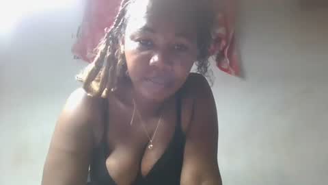 Snapshot of ornellahhh chatting on November 2025 07:52:02 AM ornellahhh online show from November 2025 07:52:02 AM