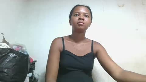 Snapshot of ornellahhh chatting on November 2025 07:43:01 AM ornellahhh online show from November 2025 07:43:01 AM