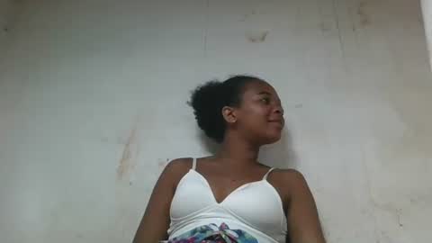 Snapshot of ornellahhh chatting on November 2025 06:11:02 PM ornellahhh online show from November 2025 06:11:02 PM