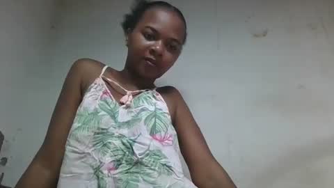 Snapshot of ornellahhh chatting on November 2025 06:50:01 AM ornellahhh online show from November 2025 06:50:01 AM