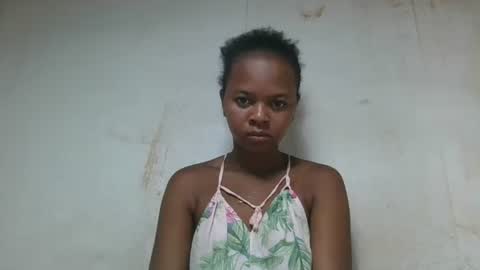 Snapshot of ornellahhh chatting on December 2025 12:32:01 PM ornellahhh online show from December 2025 12:32:01 PM