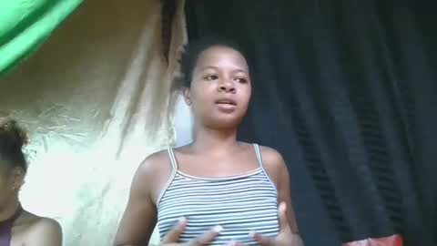 Snapshot of ornellahhh chatting on December 2025 08:20:02 AM ornellahhh online show from December 2025 08:20:02 AM