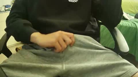 Snapshot of orobrus chatting on November 2025 05:04:02 PM Oroborus online show from November 2025 05:04:02 PM