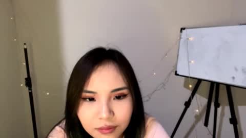 Angel online show from December 2025 12:32:01 PM