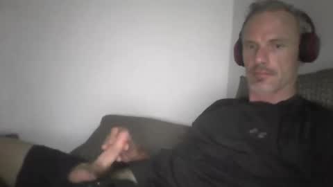 orwel09 online show from December 2025 06:25:01 PM