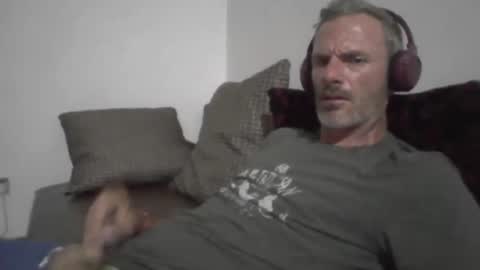 orwel09 online show from April 2026 07:07:02 PM