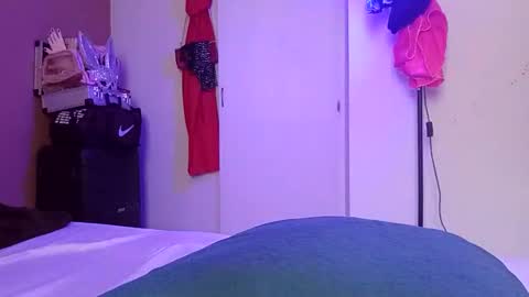 osarito3x online show from February 2026 10:07:01 PM