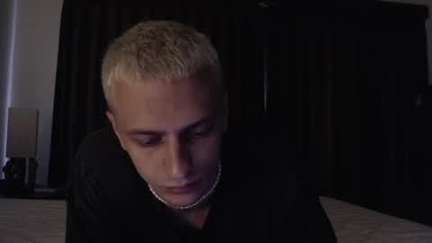 Snapshot of oscar_sssky chatting on December 2024 06:59:02 AM Oscar online show from December 2024 06:59:02 AM