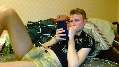Snapshot of oscar_wildy chatting on October 2025 02:54:01 PM Oscar online show from October 2025 02:54:01 PM