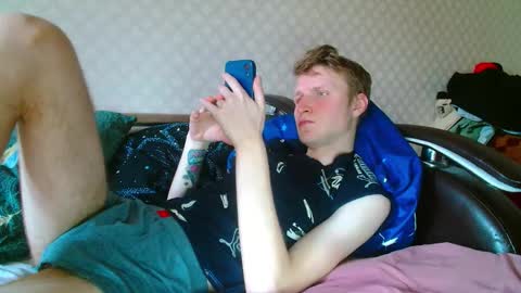 Snapshot of oscar_wildy chatting on December 2025 10:13:01 AM Oscar online show from December 2025 10:13:01 AM