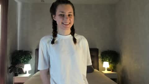 Snapshot of oscarheberle chatting on May 2026 02:35:01 PM Jess online show from May 2026 02:35:01 PM