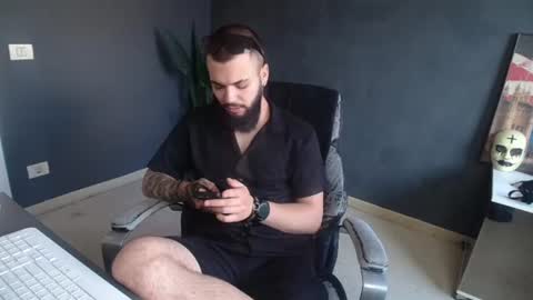 Snapshot of oscarwills chatting on July 2026 04:30:02 AM OscarWills online show from July 2026 04:30:02 AM