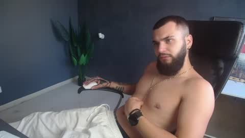 Snapshot of oscarwills chatting on July 2026 04:41:02 AM OscarWills online show from July 2026 04:41:02 AM