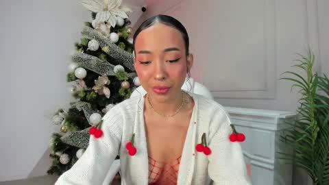 Oshun  online show from December 2024 12:41:01 PM