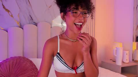 Oshun  online show from November 2025 12:41:02 PM