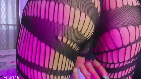 Snapshot of osiris_doll chatting on April 2026 05:06:02 PM vella online show from April 2026 05:06:02 PM