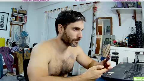 Snapshot of osito_blanco chatting on April 2026 10:05:01 PM Osito Blanco online show from April 2026 10:05:01 PM