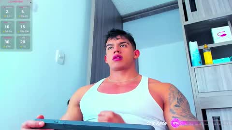 Snapshot of oskar_ford21 chatting on October 2025 04:38:01 PM Oskar Ford NEW ACCOUNT online show from October 2025 04:38:01 PM