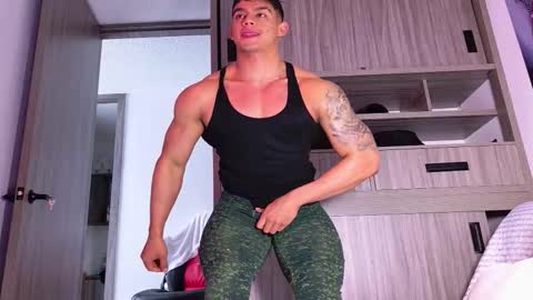 Snapshot of oskar_ford21 chatting on November 2025 03:37:02 PM Oskar Ford NEW ACCOUNT online show from November 2025 03:37:02 PM