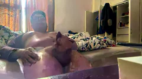 Oskar A. online show from January 2025 04:40:01 PM