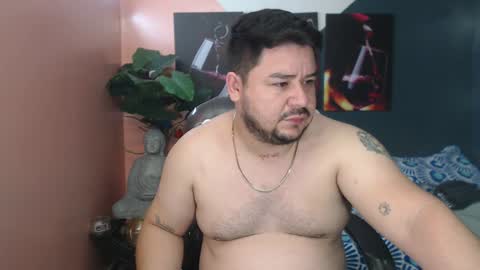 Snapshot of oso_gael chatting on February 2025 12:33:01 PM Bear Gael online show from February 2025 12:33:01 PM