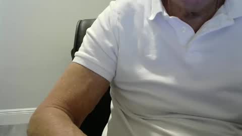 Snapshot of ossibottom chatting on November 2025 12:27:01 AM Ossi online show from November 2025 12:27:01 AM