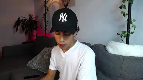 Snapshot of ostin_18hot chatting on December 2024 01:28:01 AM ostin 18hot online show from December 2024 01:28:01 AM