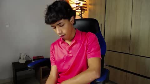 Snapshot of ostin_18hot chatting on December 2024 02:43:02 AM ostin 18hot online show from December 2024 02:43:02 AM