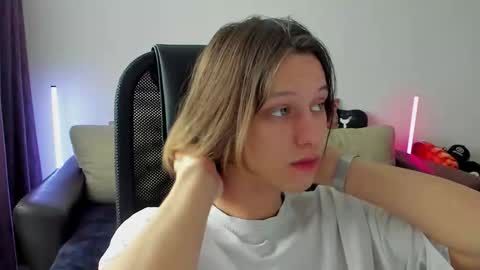 Ostin online show from March 2026 05:35:01 AM