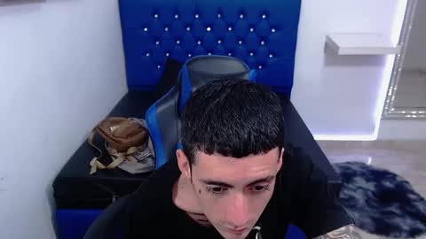 Snapshot of ostinmills chatting on December 2024 03:11:01 PM Ostin baby online show from December 2024 03:11:01 PM