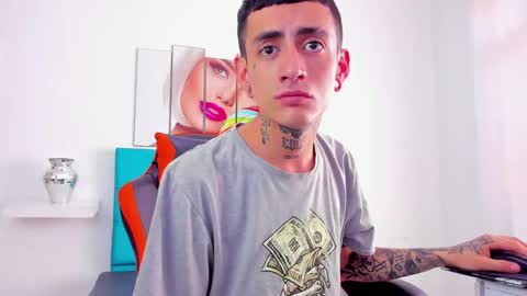 Snapshot of ostinmills chatting on December 2024 05:36:02 PM Ostin baby online show from December 2024 05:36:02 PM