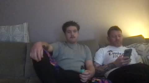 otter_and_another online show from April 2026 02:11:01 AM