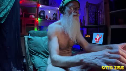 Snapshot of ottozeus chatting on December 2024 02:19:02 PM Otto Zeus online show from December 2024 02:19:02 PM