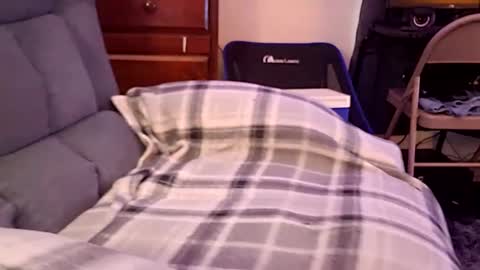 Snapshot of ou8124824 chatting on September 2025 03:28:02 PM ou8124824 online show from September 2025 03:28:02 PM