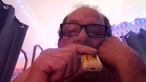 Snapshot of ou8124824 chatting on October 2025 09:02:01 PM ou8124824 online show from October 2025 09:02:01 PM