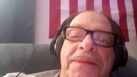 Snapshot of ou8124824 chatting on December 2025 08:14:02 PM ou8124824 online show from December 2025 08:14:02 PM