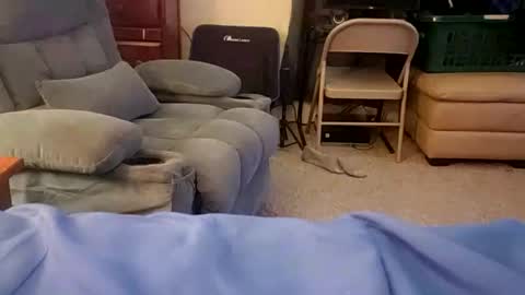 Snapshot of ou8124824 chatting on December 2025 08:19:02 AM ou8124824 online show from December 2025 08:19:02 AM