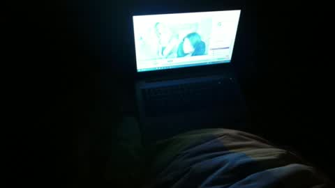 Snapshot of oudzktjong chatting on December 2024 04:44:02 AM kars online show from December 2024 04:44:02 AM