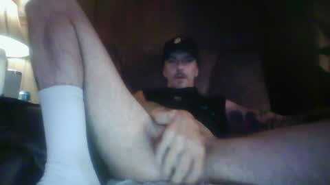 Snapshot of outcast187 chatting on July 2026 08:39:02 AM outcast187 online show from July 2026 08:39:02 AM