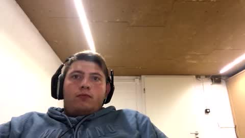 outflayd online show from November 2025 10:15:02 AM