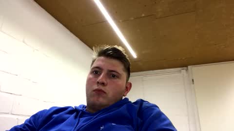 outflayd online show from January 2026 08:14:01 PM