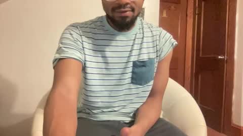 outofhisleague_ online show from April 2026 02:39:02 AM