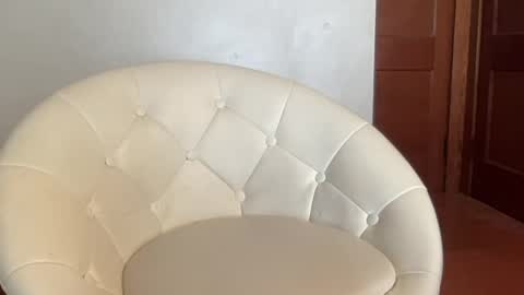 Snapshot of outofhisleague_ chatting on May 2026 02:22:01 PM outofhisleague_ online show from May 2026 02:22:01 PM