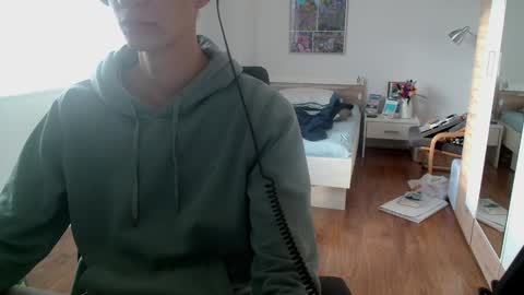 Snapshot of overkneebabe chatting on December 2024 09:10:01 AM OverkneeBabe online show from December 2024 09:10:01 AM