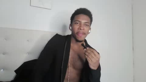 Snapshot of owen_222 chatting on December 2025 02:09:02 AM Owen online show from December 2025 02:09:02 AM