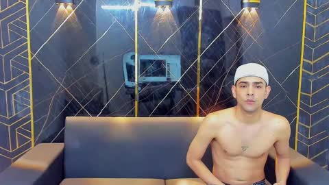 Snapshot of owen_mccarthy chatting on January 2025 03:02:01 AM owen_mccarthy online show from January 2025 03:02:01 AM