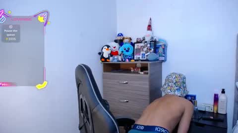 Snapshot of owenblue__ chatting on December 2025 05:51:01 PM Owen Independent model online show from December 2025 05:51:01 PM