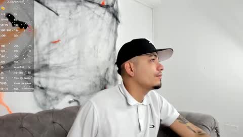 O W E N - S T O N E online show from November 2025 04:23:02 AM